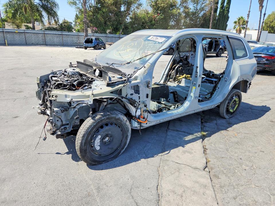 2026 Volvo Xc90 VIN YV4H60PE0T1497808 COPART salvage auction — STRIPPED, Ca - Certificate Of Title, sold $250 on 2026-08-11 (photo 1)