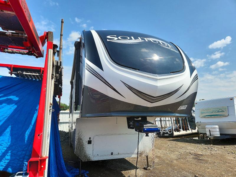2022 Grand design Solitude VIN 573FS4220NAA12771 — COPART salvage auction photo