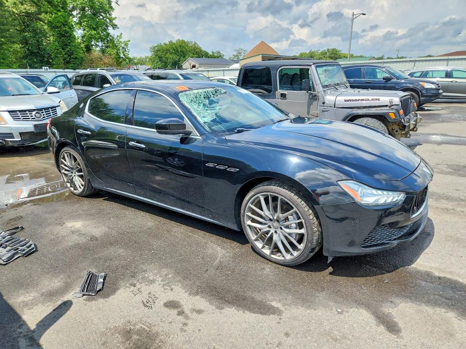 2017 Maserati Ghibli VIN ZAM57XSA4H1218881 COPART salvage auction — WATER/FLOOD, Nj - Cert Of Title-Salvage Flood, sold $5,000 on 2026-08-11 (photo 4)