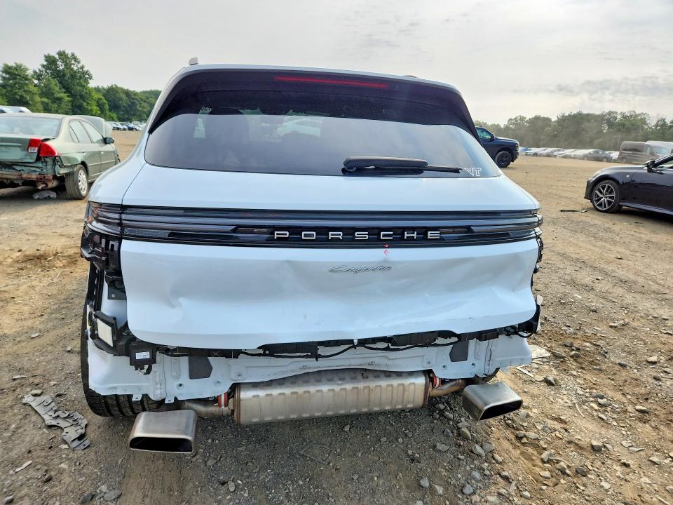 2024 Porsche Cayenne VIN WP1AA2AY1RDA09554 COPART salvage auction — REAR END, Nj - Cert Of Title-Salvage, sold $53,000 on 2026-09-16 (photo 6)
