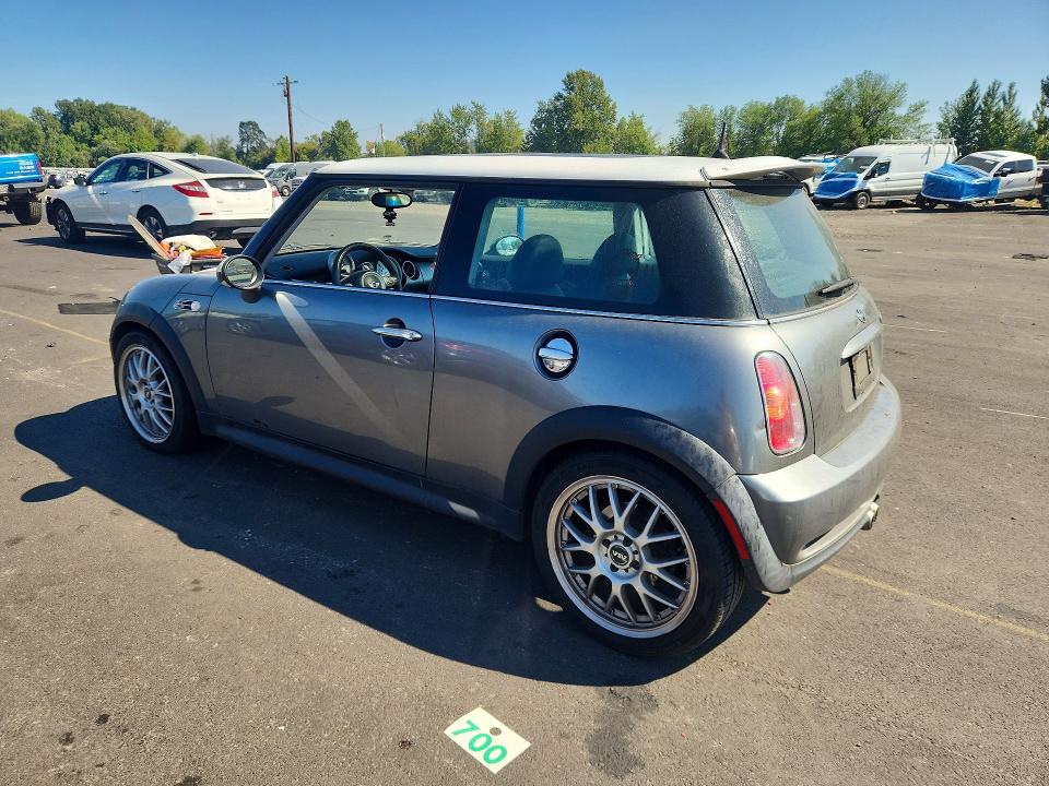 2004 Mini Cooper VIN WMWRE33494TD85071 COPART salvage auction — MECHANICAL, WA - VEHICLE CERT OF OWNERSHIP-TITL, sold $175 on 2026-08-17 (photo 2)