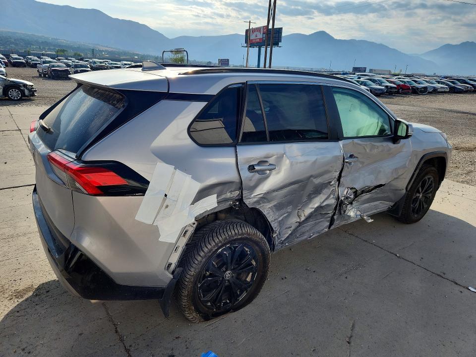 2022 Toyota Rav 4 VIN 4T3T6RFV9NU082168 COPART salvage auction — SIDE, Ut - Salvage Certificate, sold $10,300 on 2026-10-12 (photo 3)