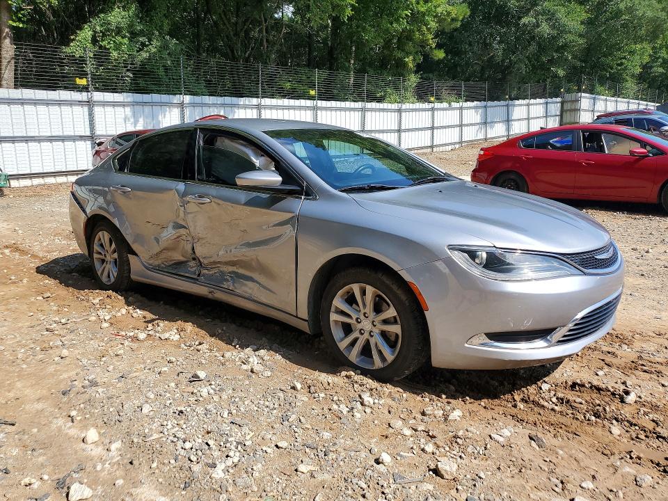 2015 Chrysler 200 VIN 1C3CCCAB2FN608253 COPART salvage auction — SIDE, Salvage Title, sold $275 on 2026-09-08 (photo 4)