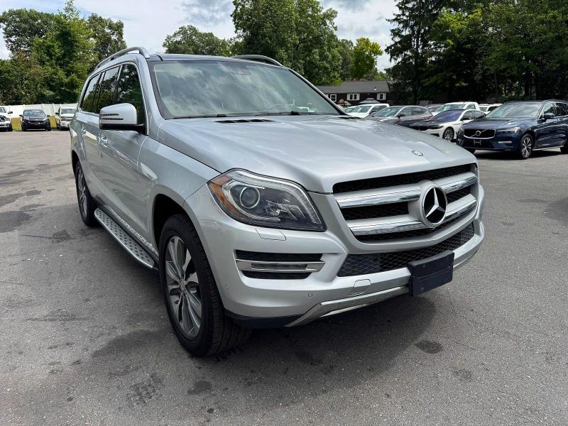 2015 Mercedes-benz VIN 4JGDF6EE5FA497469 COPART salvage auction — MINOR DENT/SCRATCHES, Va - Certificate Of Title, sold $6,900 on 2026-09-01 (photo 4)