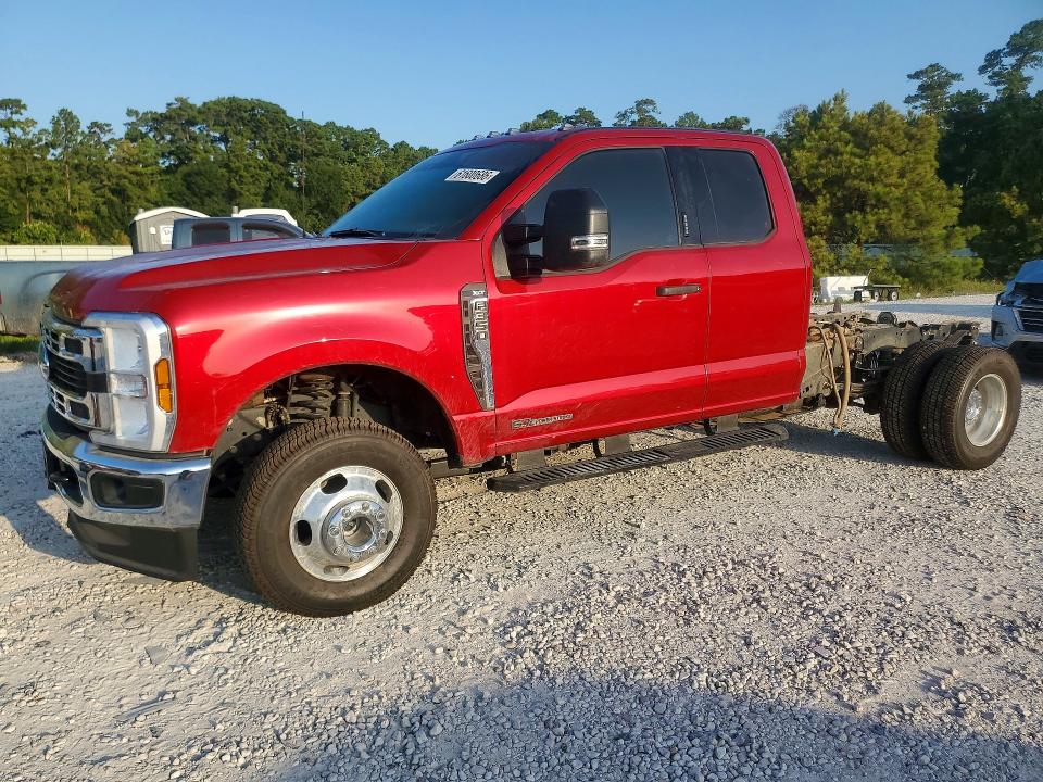 2024 Ford F350 VIN 1FT8X3DT9REF41570 — COPART salvage auction photo