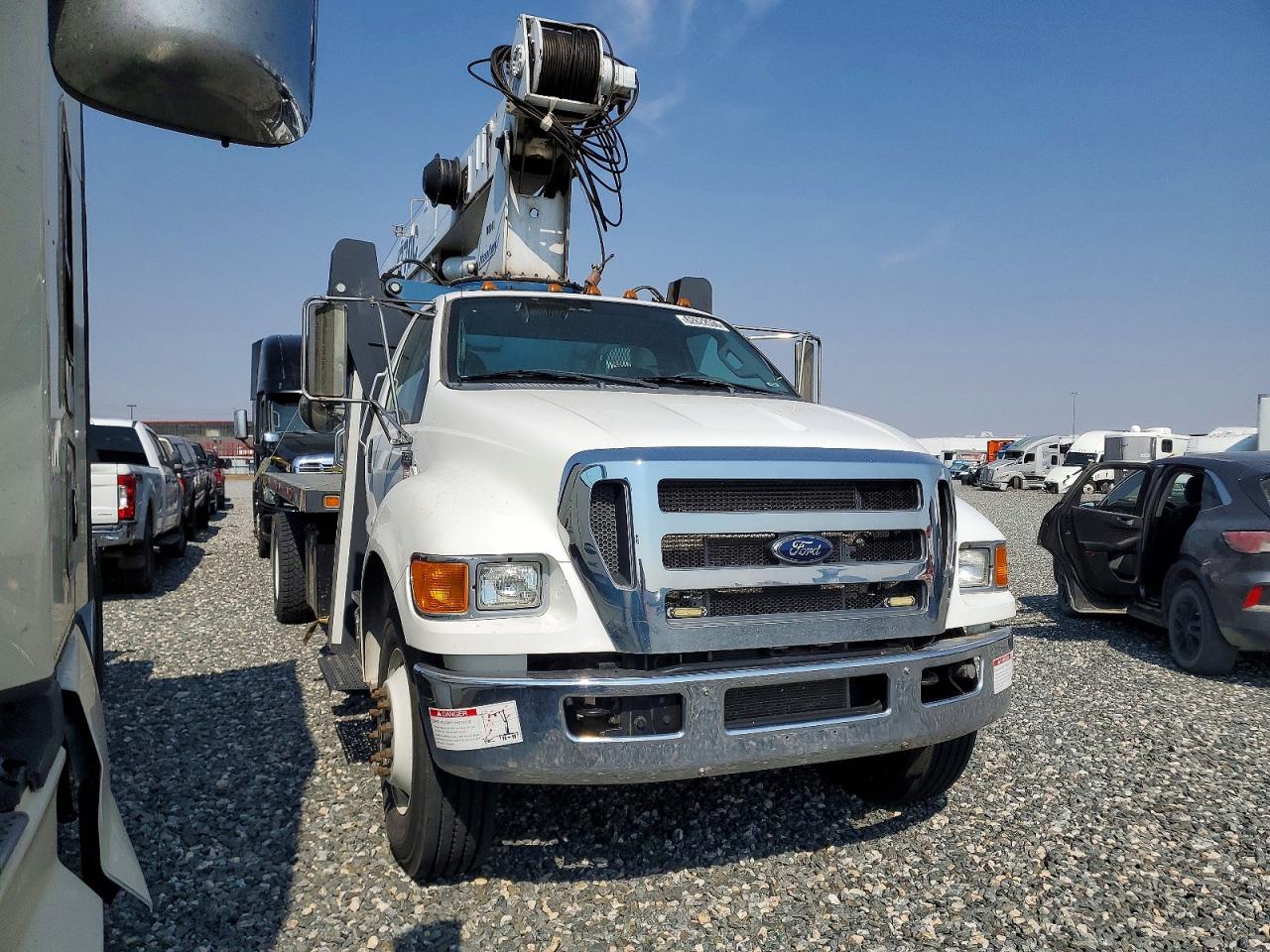2015 Ford F-750 VIN 3FRXF7FC8FV671085 — COPART salvage auction photo