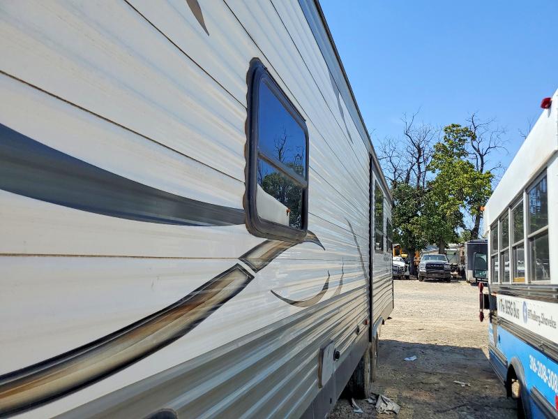 2014 Forest river Catalina VIN 5ZT2CAWB4ET005480 COPART salvage auction — NORMAL WEAR, KS - CERT OF TITLE-SALVAGE, sold $3,250 on 2026-10-01 (photo 9)
