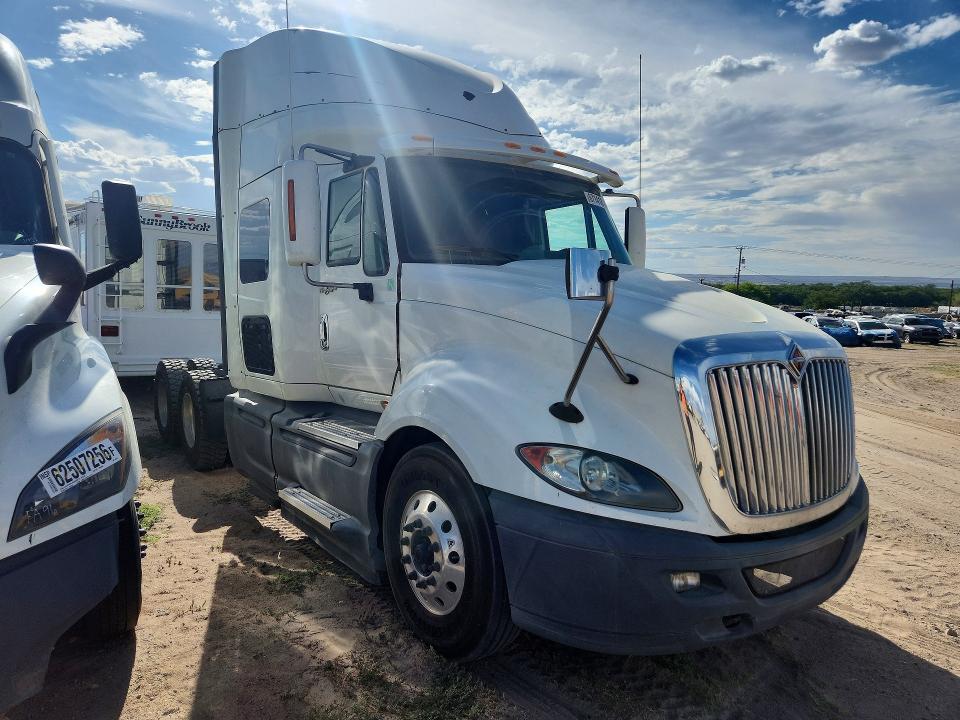 2014 International VIN 3HSDJSJR4EN760560 COPART salvage auction — MINOR DENT/SCRATCHES, Salvage Title, sold $11,000 on 2026-09-22 (photo 4)