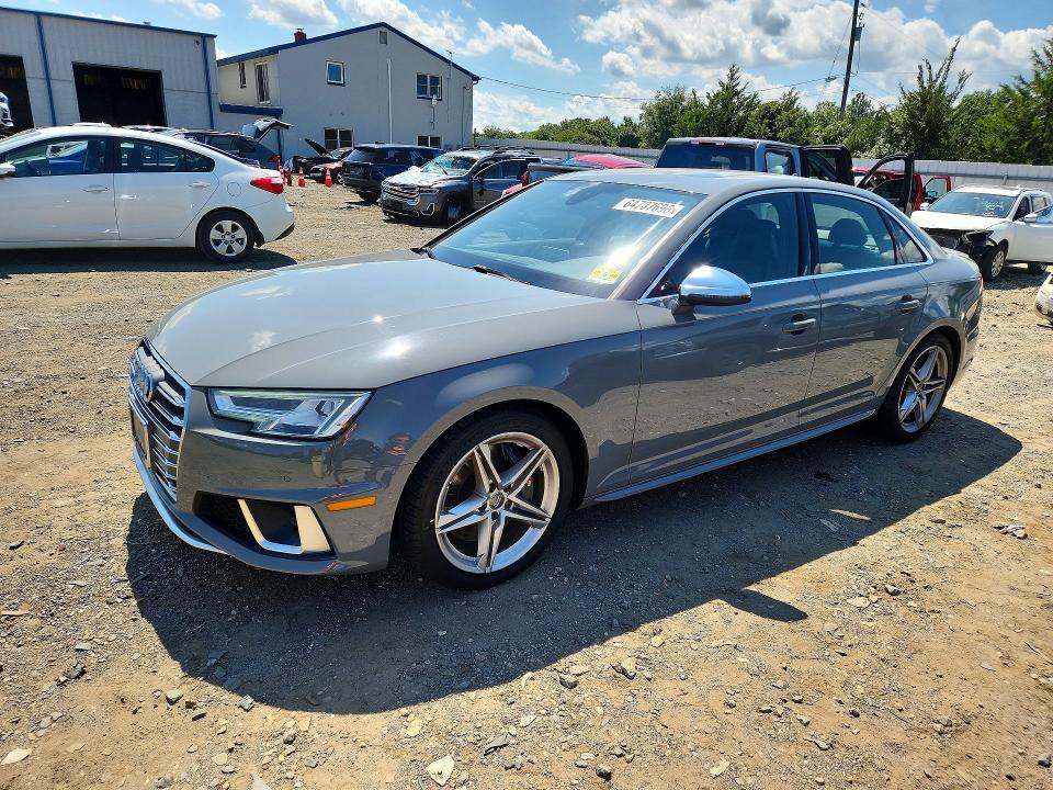 2019 Audi Rs4 VIN WAUB4AF44KA026043 — COPART salvage auction photo