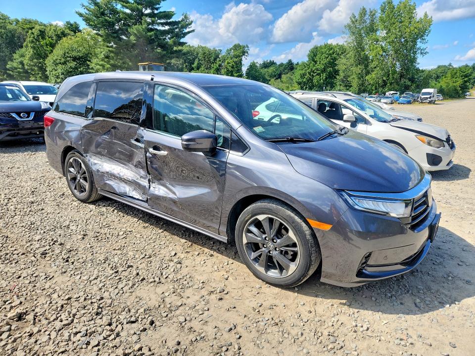 2023 Honda Odyssey VIN 5FNRL6H91PB019110 COPART salvage auction — SIDE, Salvage Title, sold $12,200 on 2026-09-02 (photo 4)