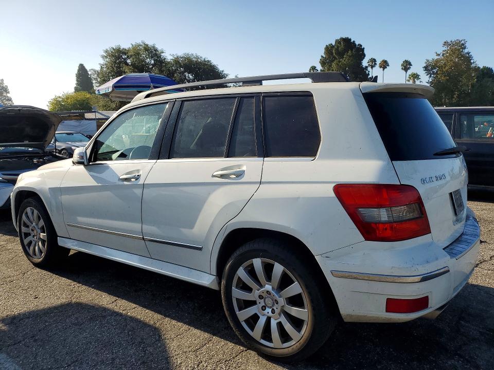 2010 Mercedes-benz Glk-class VIN WDCGG5GB3AF484219 COPART salvage auction — MINOR DENT/SCRATCHES, CA - DIS/DLR/EXP ONLY CLEAN TITLE, sold $900 on 2026-08-07 (photo 2)