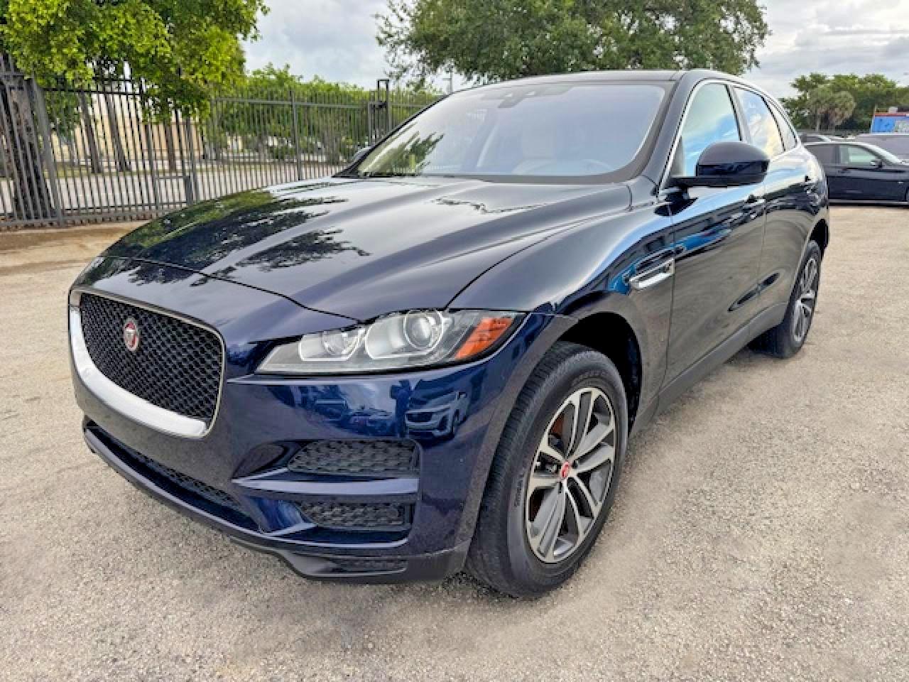 2020 Jaguar F-pace VIN SADCJ2FX8LA619250 COPART salvage auction — Water/Flood, FL - CERT OF TITLE-SLVG REBLD FLOOD (P), sold $6,100 on 2026-09-14 (photo 1)