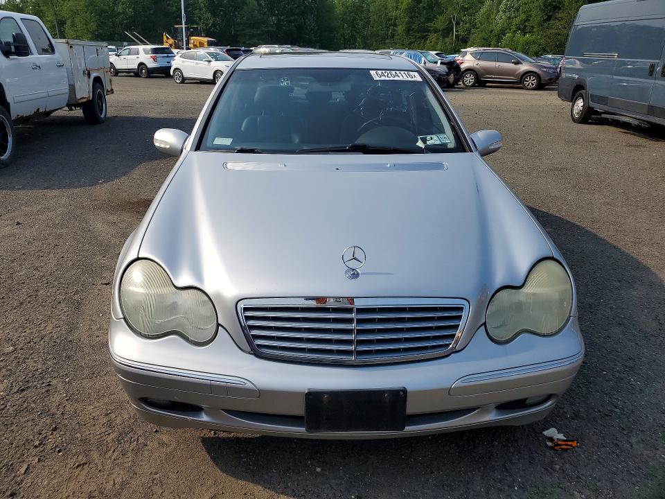 2001 Mercedes-benz C class VIN WDBRF61J21F131458 COPART salvage auction — MINOR DENT/SCRATCHES, NY - CERTIFICATE OF TITLE, sold $500 on 2026-08-17 (photo 5)
