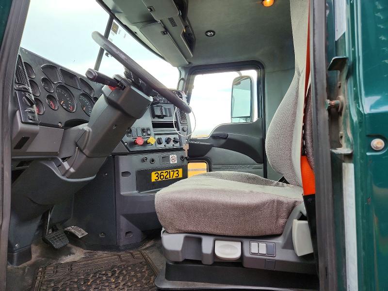 2017 Mack Cxu612 VIN 1M1AW01X4HM009481 COPART salvage auction — NORMAL WEAR, OK - CERTIFICATE OF TITLE (P), sold $1,200 on 2026-09-10 (photo 7)