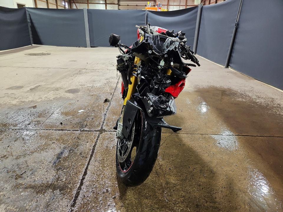 2016 Ducati Superbike VIN ZDM14BYW4GB006156 COPART salvage auction — ALL OVER, Oh - Cert Of Title-Salvage, sold $3,000 on 2026-08-20 (photo 2)