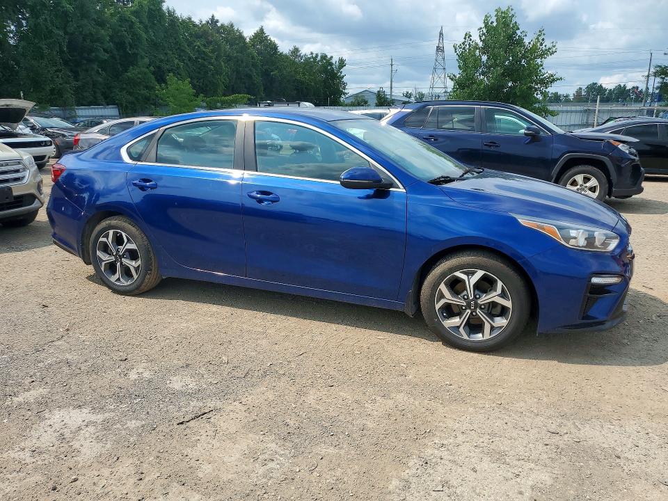 2021 Kia Forte VIN 3KPF54AD3ME263441 COPART salvage auction — VANDALISM, ON - PERMIT NO BRAND - UNFIT, sold $7,700 on 2026-09-01 (photo 4)