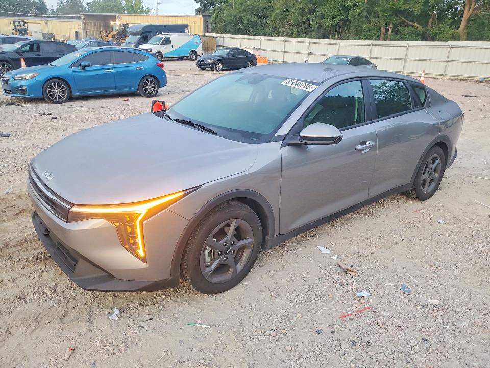 2025 Kia K4 VIN 3KPFT4DE2SE202234 — COPART salvage auction photo
