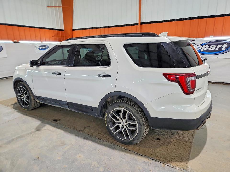 2017 Ford Explorer sport trac VIN 1FM5K8GT3HGA13807 COPART salvage auction — NORMAL WEAR, ON - PERMIT NO BRAND - UNFIT, sold $8,000 on 2026-08-26 (photo 2)