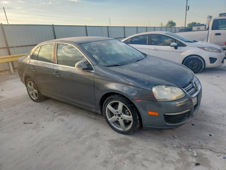 2009 Volkswagen Jetta VIN 3VWAL71KX9M178896 COPART salvage auction — NORMAL WEAR, TX - CERTIFICATE OF TITLE (P), sold $250 on 2026-09-11 (photo 4)