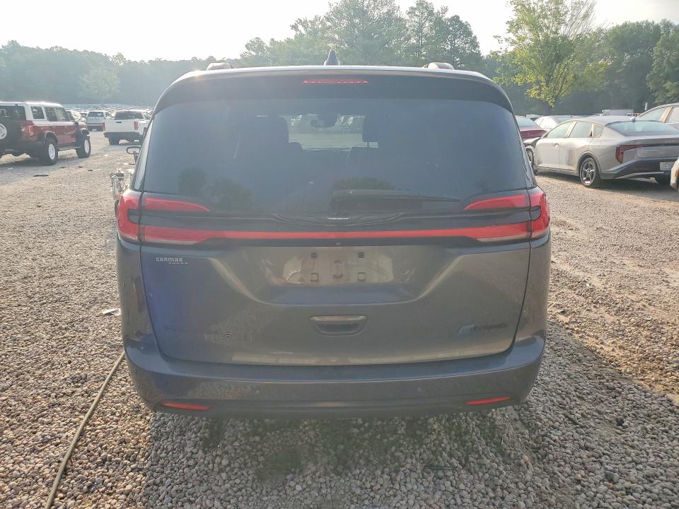 2021 Chrysler Pacifica VIN 2C4RC1L78MR586889 COPART salvage auction — MINOR DENT/SCRATCHES, Nc - Dealer Only Clean Title (P), sold $8,300 on 2026-08-21 (photo 6)