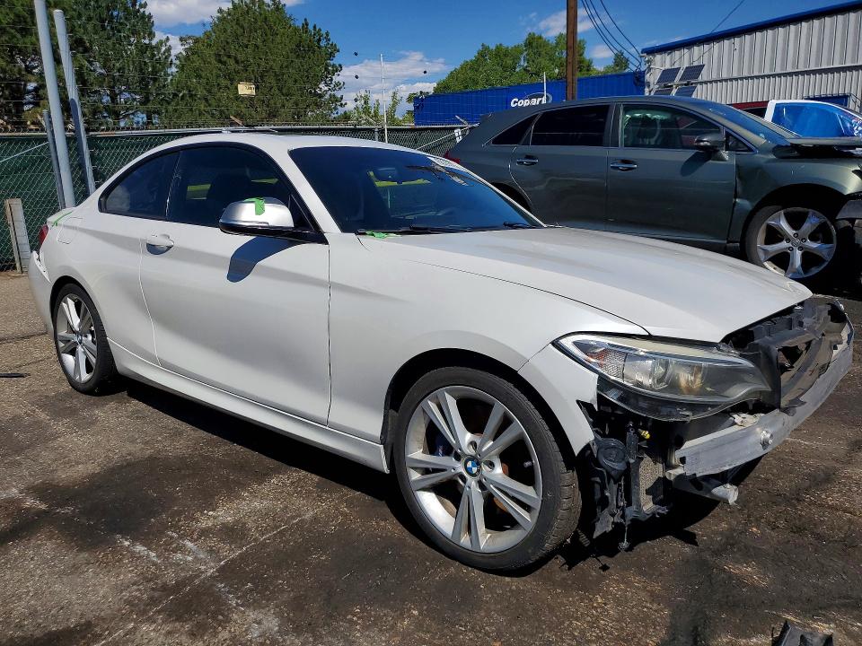 2016 BMW M235i VIN WBA1J9C58GV696176 COPART salvage auction — FRONT END, CO - DIS/DLR/EXP ONLY CLEAN TITLE, sold $1,550 on 2026-08-20 (photo 4)