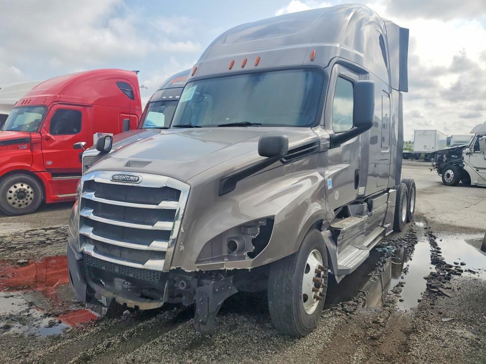 2019 Freightliner Cascadia 126 VIN 1FUJHHDR2KLJK6407 — COPART salvage auction photo