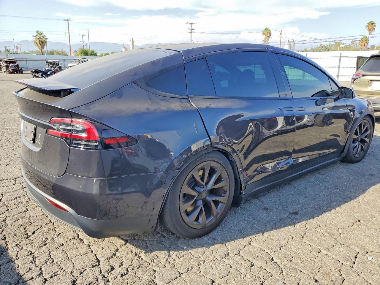 2024 Tesla Model X VIN 7SAXCDE53RF443181 COPART salvage auction — Side, Sc - Salvage Title, sold $30,500 on 2026-09-24 (photo 3)