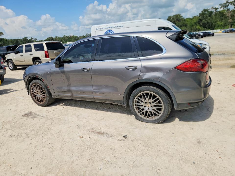 2013 Porsche Cayenne VIN WP1AA2A22DLA02932 COPART salvage auction — SIDE, Fl - Cert Of Title Slvg Rebuildable, sold $600 on 2026-08-18 (photo 2)