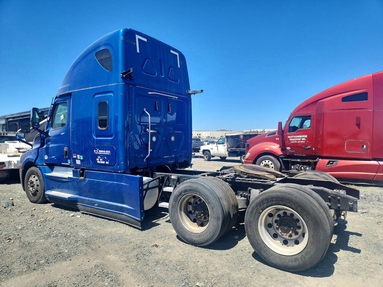 2022 Freightliner Cascadia 126 VIN 3AKJHHDR0NSMF6583 COPART salvage auction — Front End, Dv - Clean Title, sold $26,975 on 2026-09-22 (photo 2)