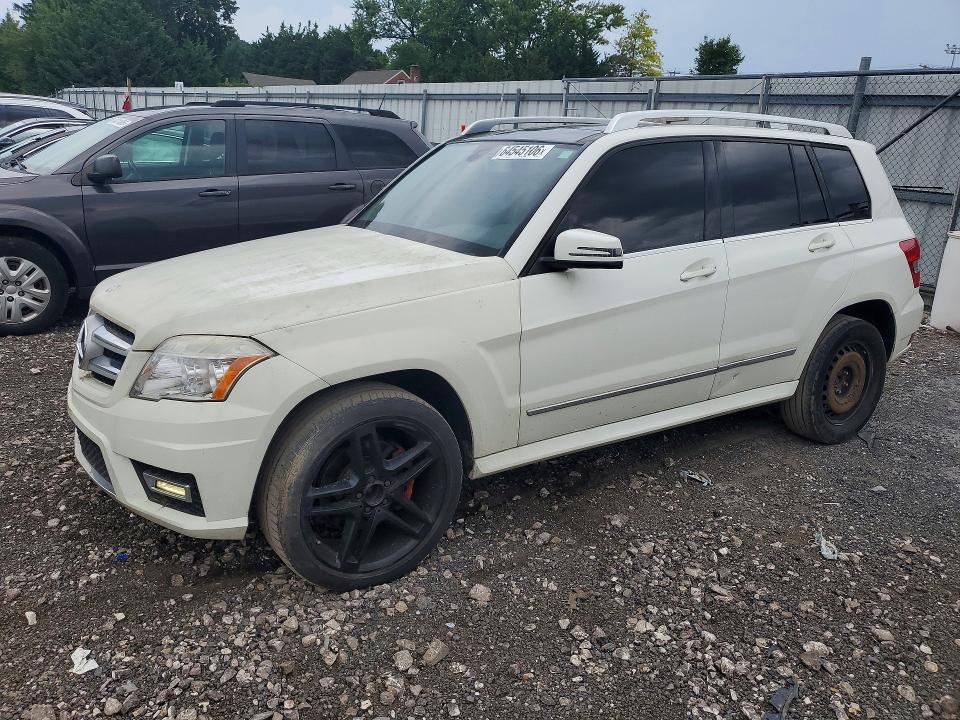 2011 Mercedes-benz Glk-klasse VIN WDCGG5GB0BF592136 COPART salvage auction — MINOR DENT/SCRATCHES, Md - Certificate Of Title, sold $1,350 on 2026-08-17 (photo 1)