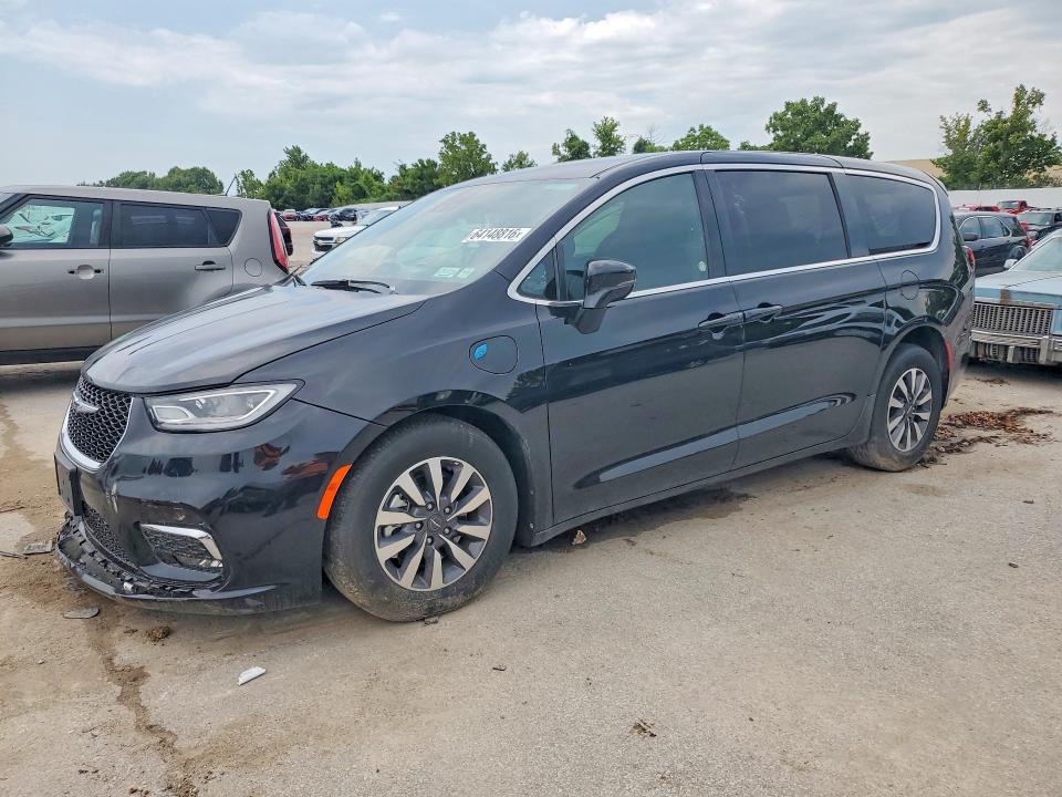 2025 Chrysler Pacifica VIN 2C4RC1S74SR572728 — COPART salvage auction photo