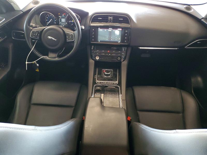 2018 Jaguar F-pace VIN SADCJ2FN2JA261199 COPART salvage auction — NORMAL WEAR, AZ - CERTIFICATE OF TITLE, sold $2,600 on 2026-09-16 (photo 8)