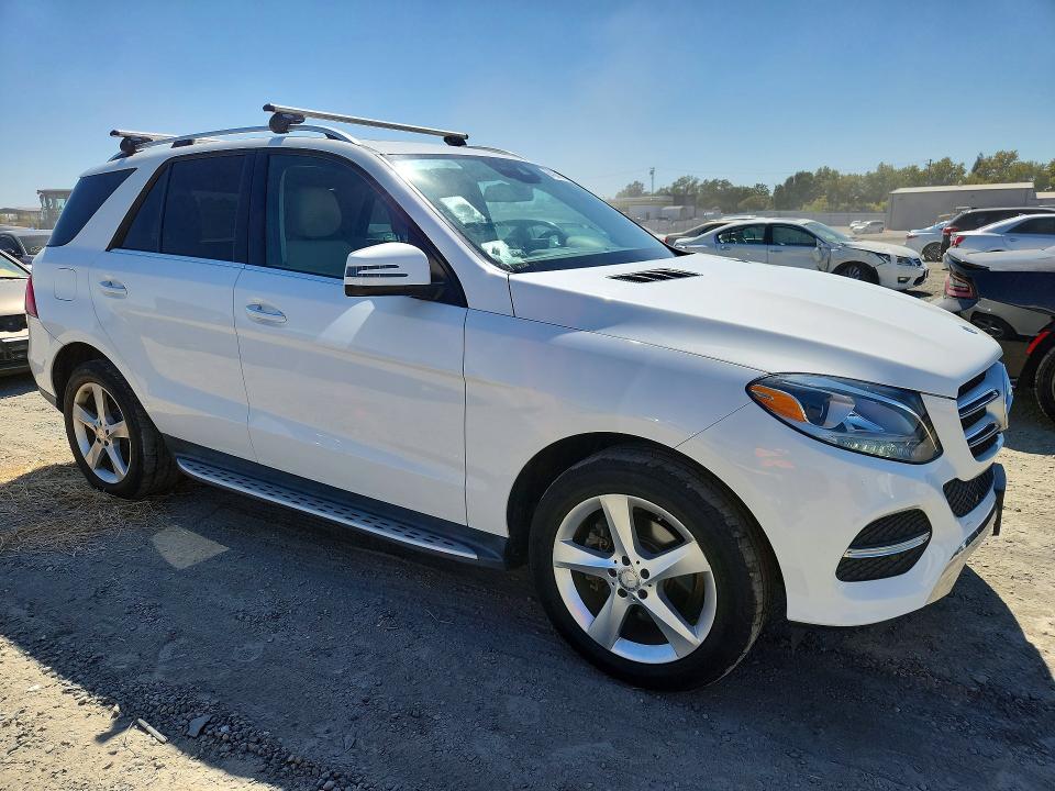 2016 Mercedes-benz Gle VIN 4JGDA5JB5GA742616 COPART salvage auction — MINOR DENT/SCRATCHES, Ca - Dis/Dlr/Exp Only Clean Title, sold $8,700 on 2026-08-27 (photo 4)