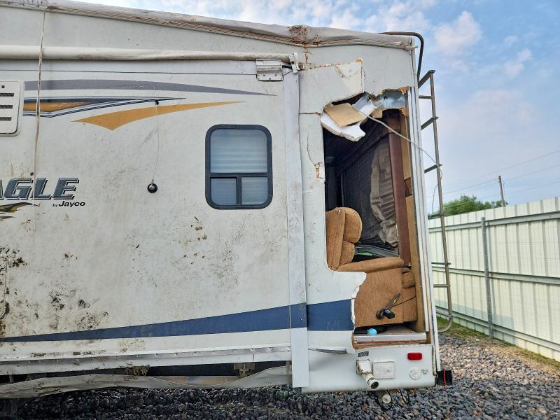 2011 Jayco Eagle VIN 1UJCJ0BU7B1LC0063 COPART salvage auction — ROLLOVER, IL - SALVAGE CERTIFICATE, sold $10 on 2026-09-04 (photo 9)