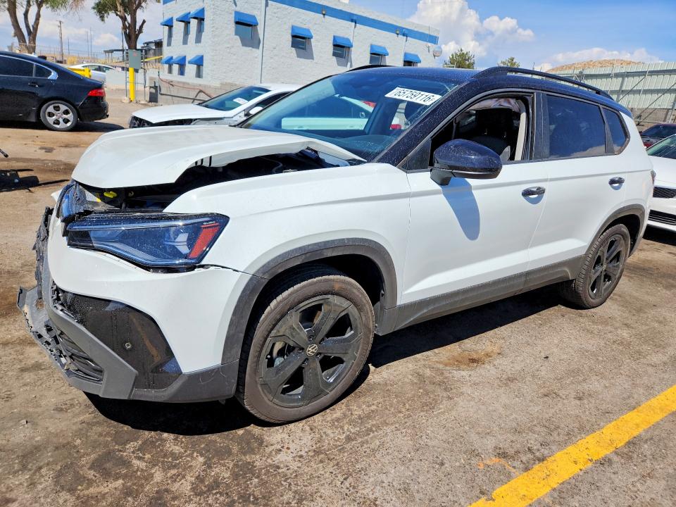 2025 Volkswagen Taos VIN 3VV2C7B22SM085674 — COPART salvage auction photo