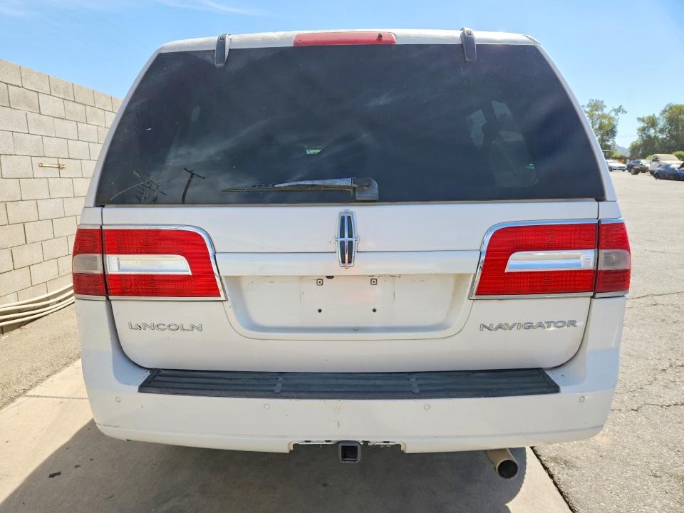 2011 Lincoln Navigator VIN 5LMJJ3H59BEJ04598 COPART salvage auction — FRONT END, Ca - Salvage Acquisition Billofsale, sold $525 on 2026-09-29 (photo 6)
