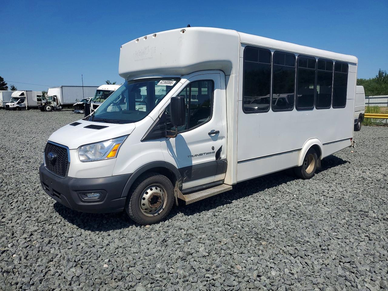 2020 Ford Transit VIN 1FDEU6PG2LKA97478 — COPART salvage auction photo