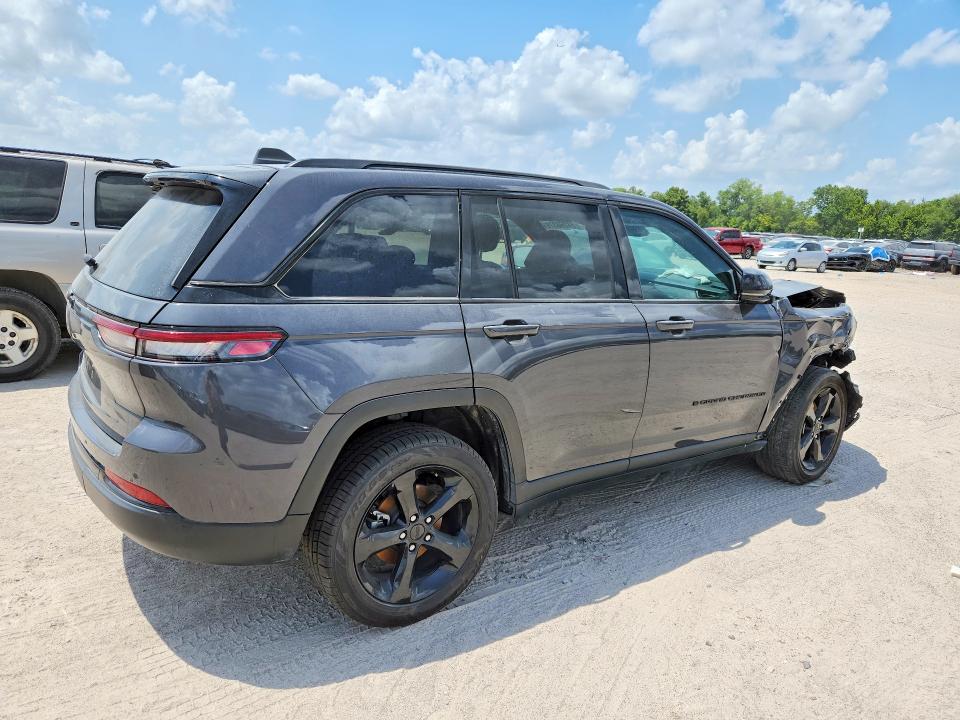 2024 Jeep Grand cherokee VIN 1C4RJHAG0RC169431 COPART salvage auction — FRONT END, Tx - Salvage Vehicle Title, sold $11,500 on 2026-09-25 (photo 3)