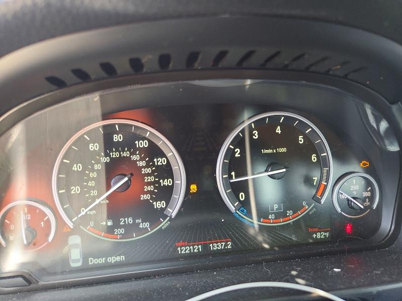 2015 BMW 5er VIN WBA5A5C53FD520344 COPART salvage auction — MINOR DENT/SCRATCHES, Ca - Dis/Dlr/Exp Only Clean Title, sold $2,350 on 2026-08-19 (photo 9)