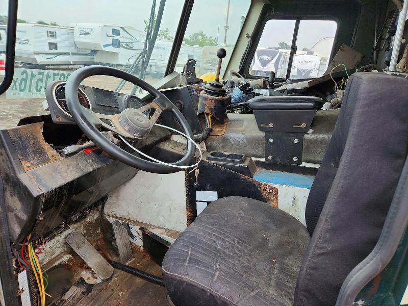 2008 Mack 600 rd600 VIN 1M2AU02C88M001560 COPART salvage auction — SIDE, FL - CERTIFICATE OF DESTRUCTION, sold $450 on 2026-09-17 (photo 8)