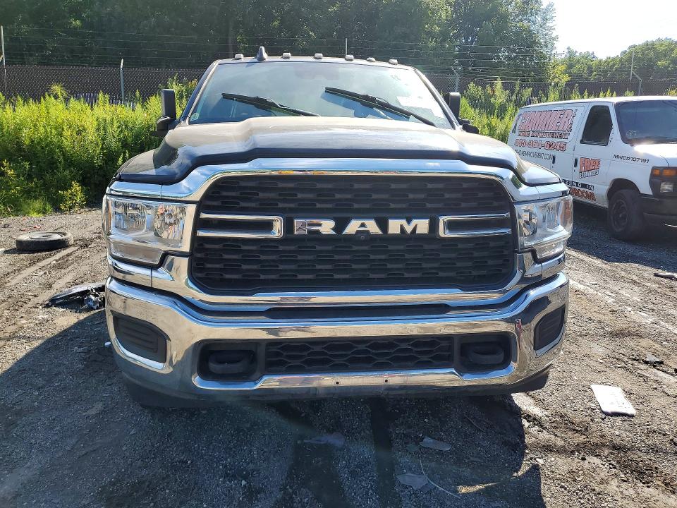 2022 Ram 3500 VIN 3C63RRGL3NG337621 COPART salvage auction — MECHANICAL, Wv - Certificate Of Title, sold $16,300 on 2026-08-27 (photo 5)