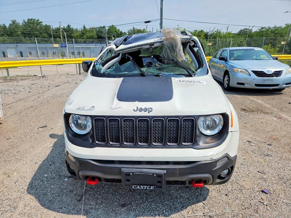 2022 Jeep Renegade VIN ZACNJDC1XNPN69967 COPART salvage auction — ROLLOVER, In - Cert Of Title-Salvage Title, sold $1,750 on 2026-08-13 (photo 5)