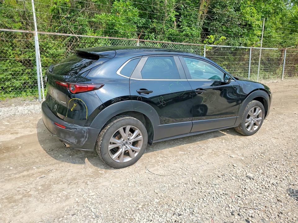 2021 Mazda Cx-30 VIN 3MVDMABL0MM209744 COPART salvage auction — MINOR DENT/SCRATCHES, Oh - Cert Of Title-Salvage, sold $7,100 on 2026-08-26 (photo 3)