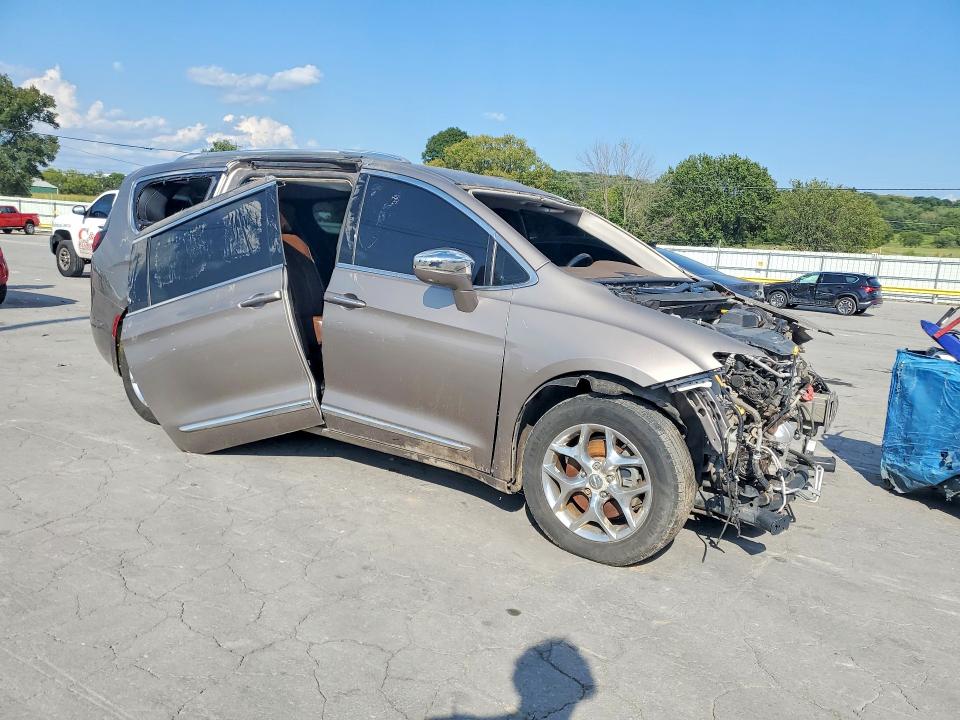 2017 Chrysler Pacifica VIN 2C4RC1GG7HR770608 COPART salvage auction — FRONT END, Ok - Cert Of Title-Rebuilt, sold $650 on 2026-10-05 (photo 4)