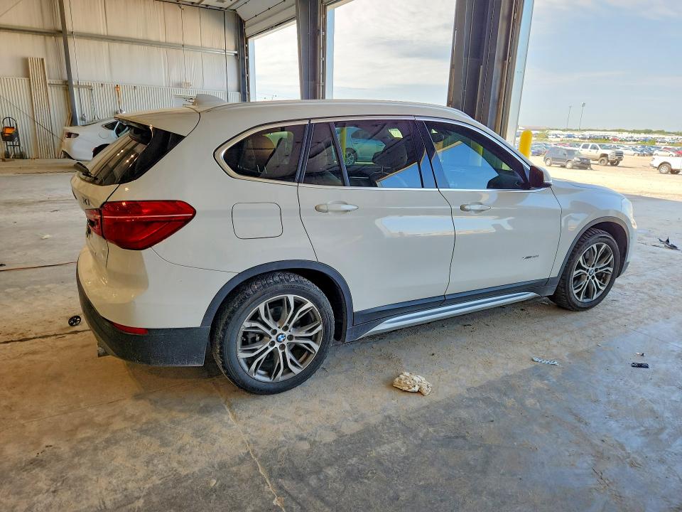 2017 BMW X1 VIN WBXHT3Z35H4A53635 COPART salvage auction — NORMAL WEAR, Ne - Cert Of Title-Rebuilt Salvage, sold $700 on 2026-09-08 (photo 3)