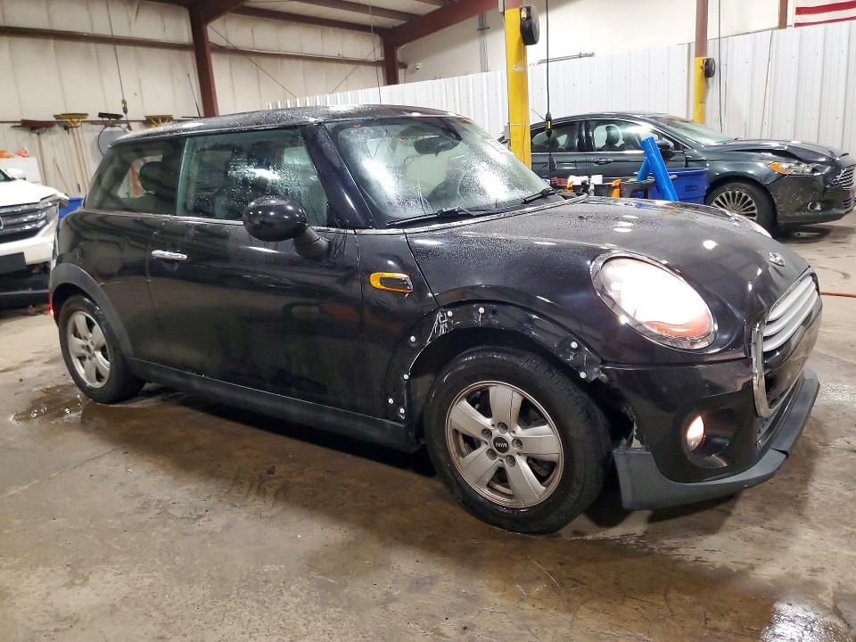 2015 Mini Cooper VIN WMWXM5C55F3A60547 COPART salvage auction — FRONT END, Pa - Certificate Of Salvage, sold $775 on 2026-08-14 (photo 4)