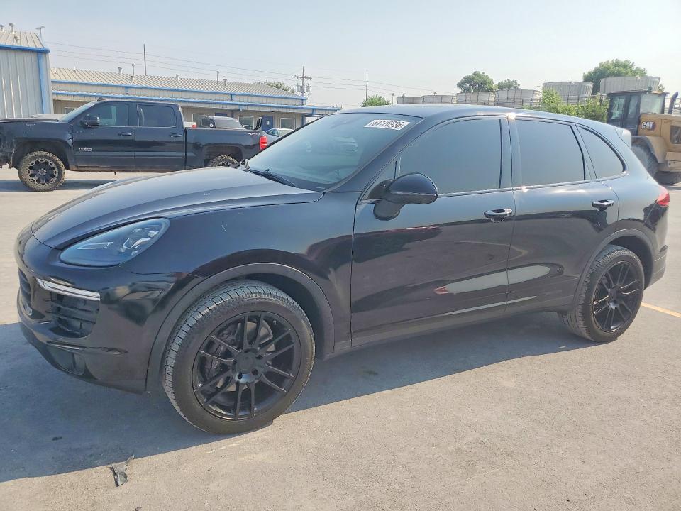 2016 Porsche Cayenne VIN WP1AA2A2XGLA04092 COPART salvage auction — MINOR DENT/SCRATCHES, OK - CERTIFICATE OF TITLE, sold $4,600 on 2026-08-12 (photo 1)
