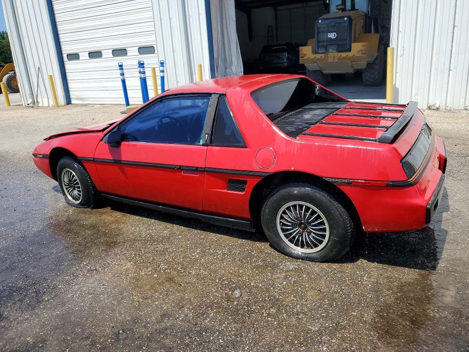 1984 Pontiac Fiero VIN 1G2AM37R1EP210821 COPART salvage auction — NORMAL WEAR, AL - BILL OF SALE, sold $50 on 2026-09-10 (photo 2)