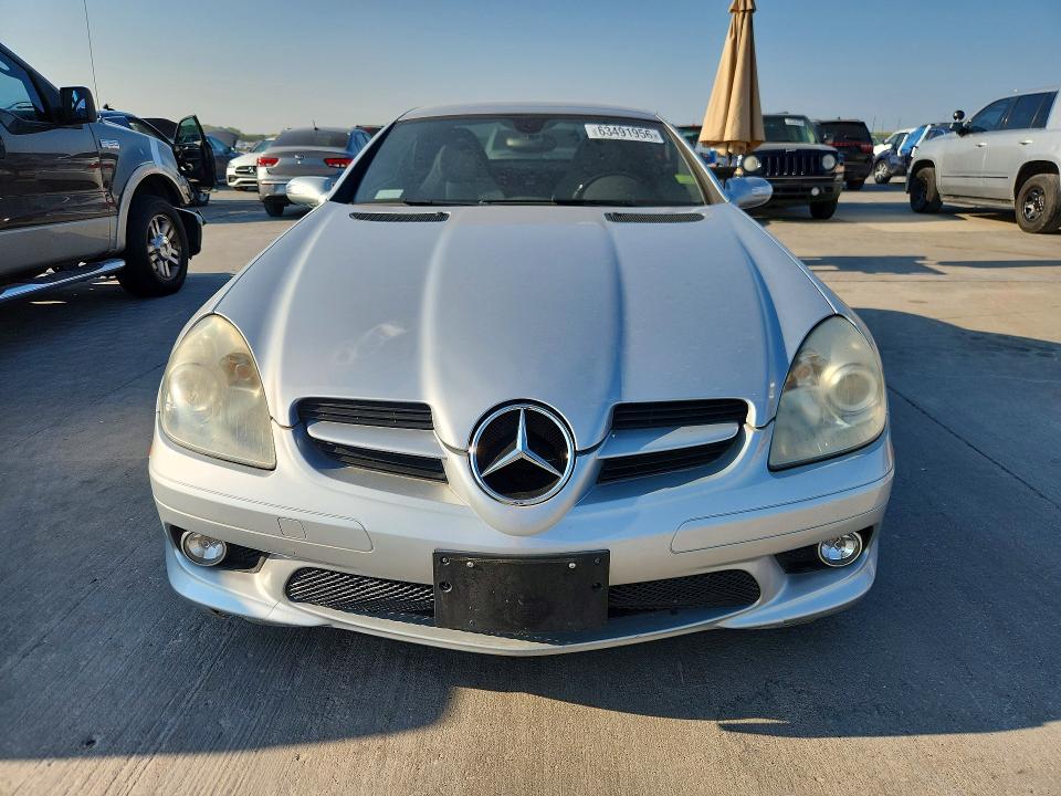 2005 Mercedes-benz Slk-klasse VIN WDBWK56F15F030060 COPART salvage auction — NORMAL WEAR, Tx - Certificate Of Title, sold $3,350 on 2026-08-20 (photo 5)