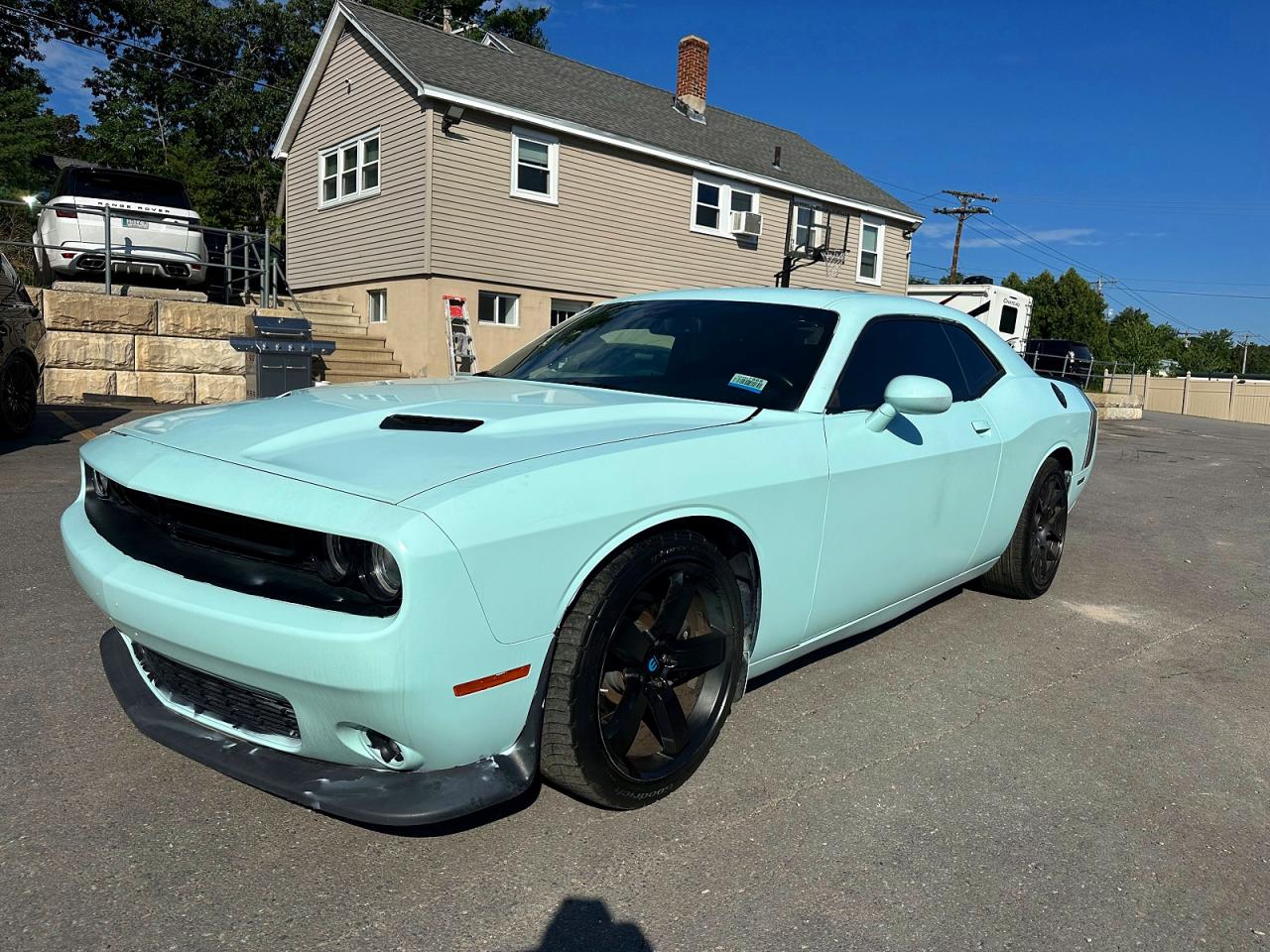 2017 Dodge Challenger VIN 2C3CDZFJ8HH598078 — COPART salvage auction photo